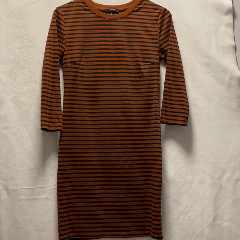 Forever 21 orange and black dress